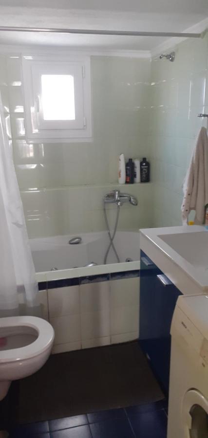 Cozy Penthouse Next To Metro Station Appartement Thessaloniki Buitenkant foto